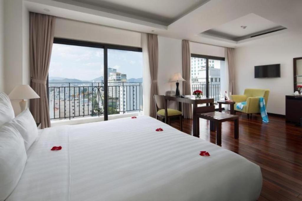 Legendsea Hotel Nha Trang Kültér fotó